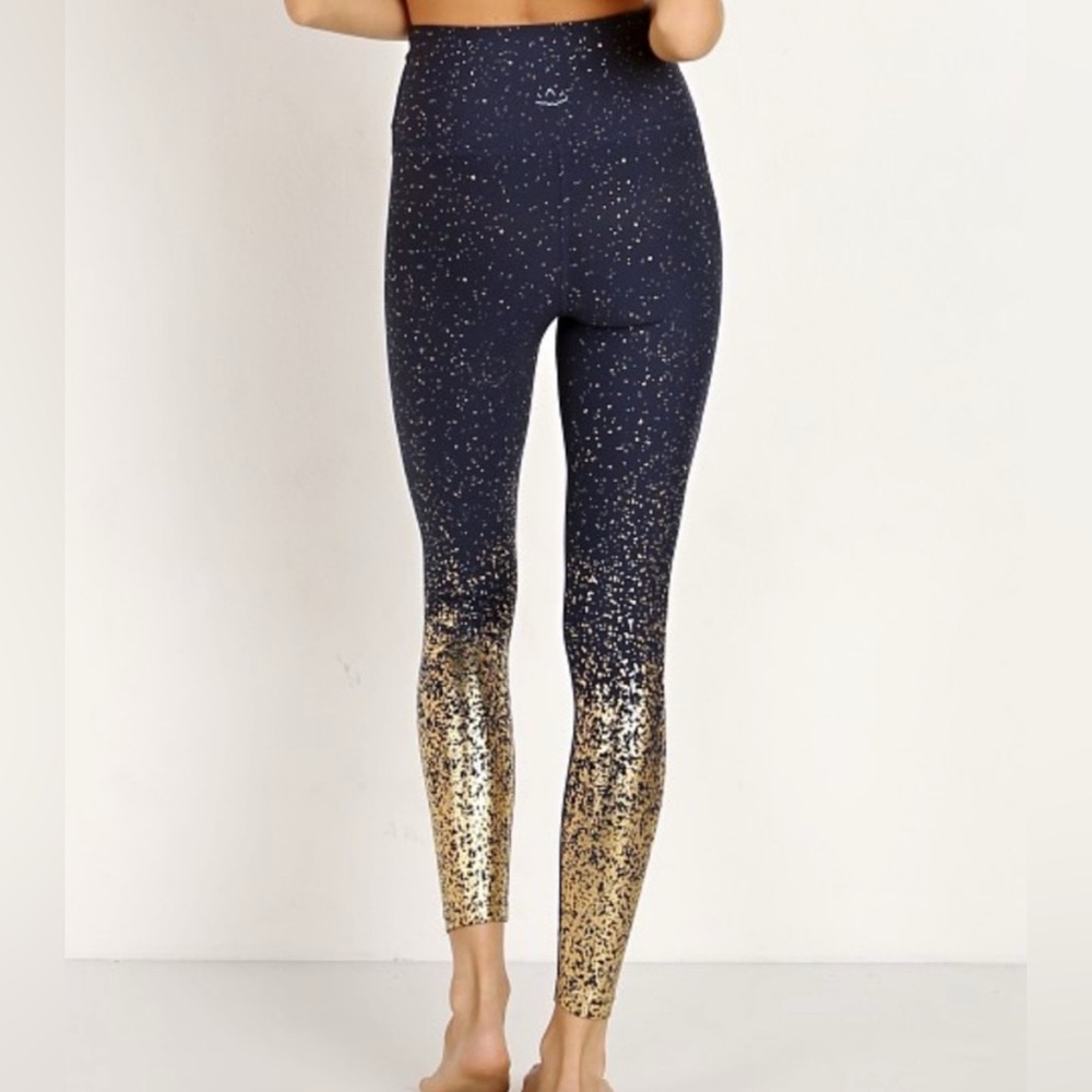 Beyond Yoga Alloy Ombré Speckled Leggings, Navy/Gold, Size Medium - Picture 2 of 5